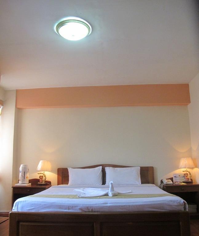 City Star Hotel Янгон Номер фото