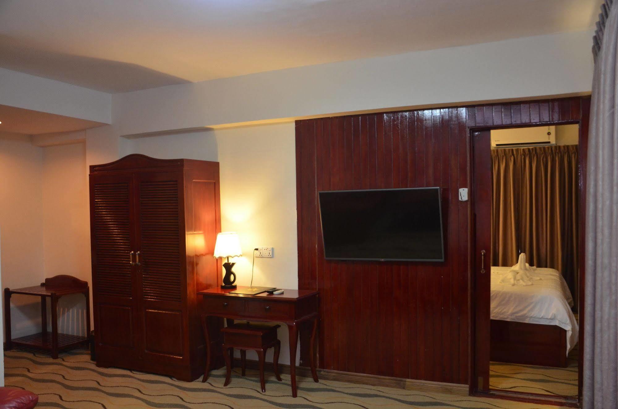 City Star Hotel Янгон Экстерьер фото