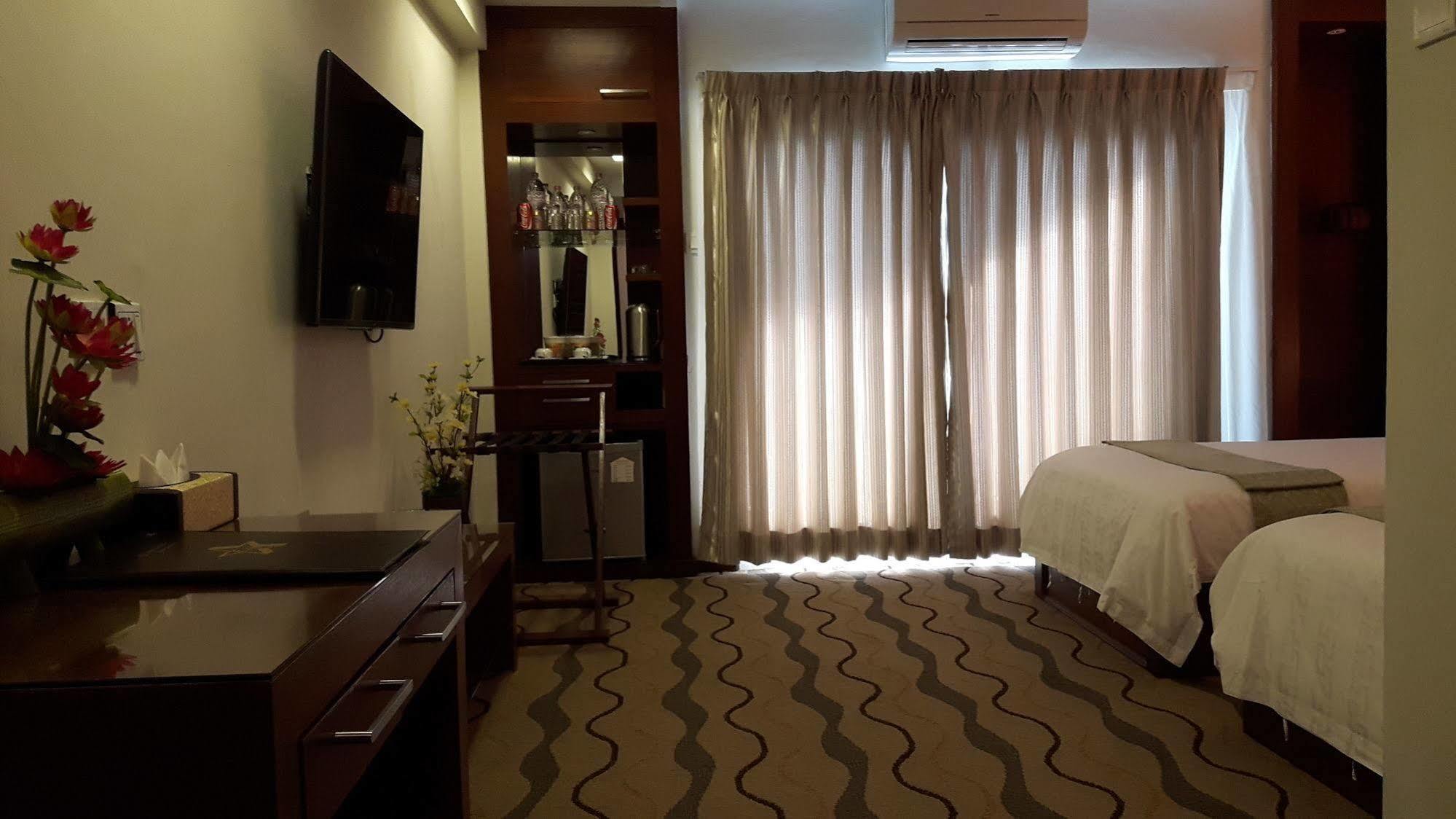 City Star Hotel Янгон Экстерьер фото
